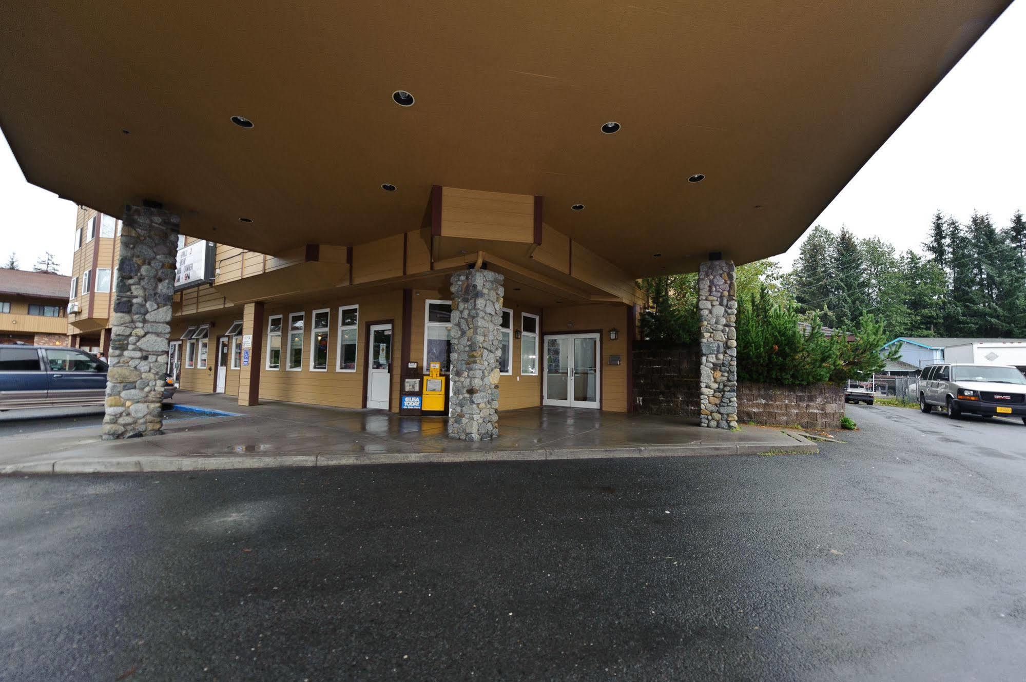 Frontier Suites Hotel In Τζούνο Εξωτερικό φωτογραφία